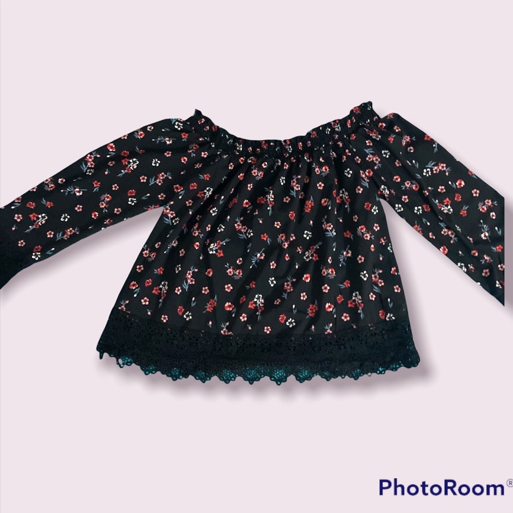 Beautiful off shoulders blouse with flower print just lovely